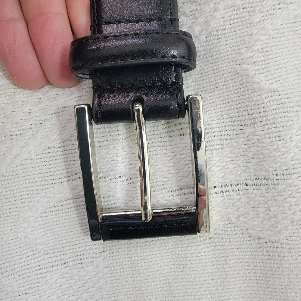 NORDSTROM Men's‎ Dress Belt Black Leather Silver Buckle Size 40 EUC